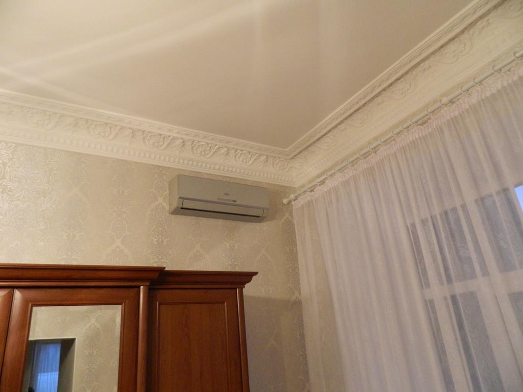 Apartment On Deribasovskaya 18 Odessa Ngoại thất bức ảnh